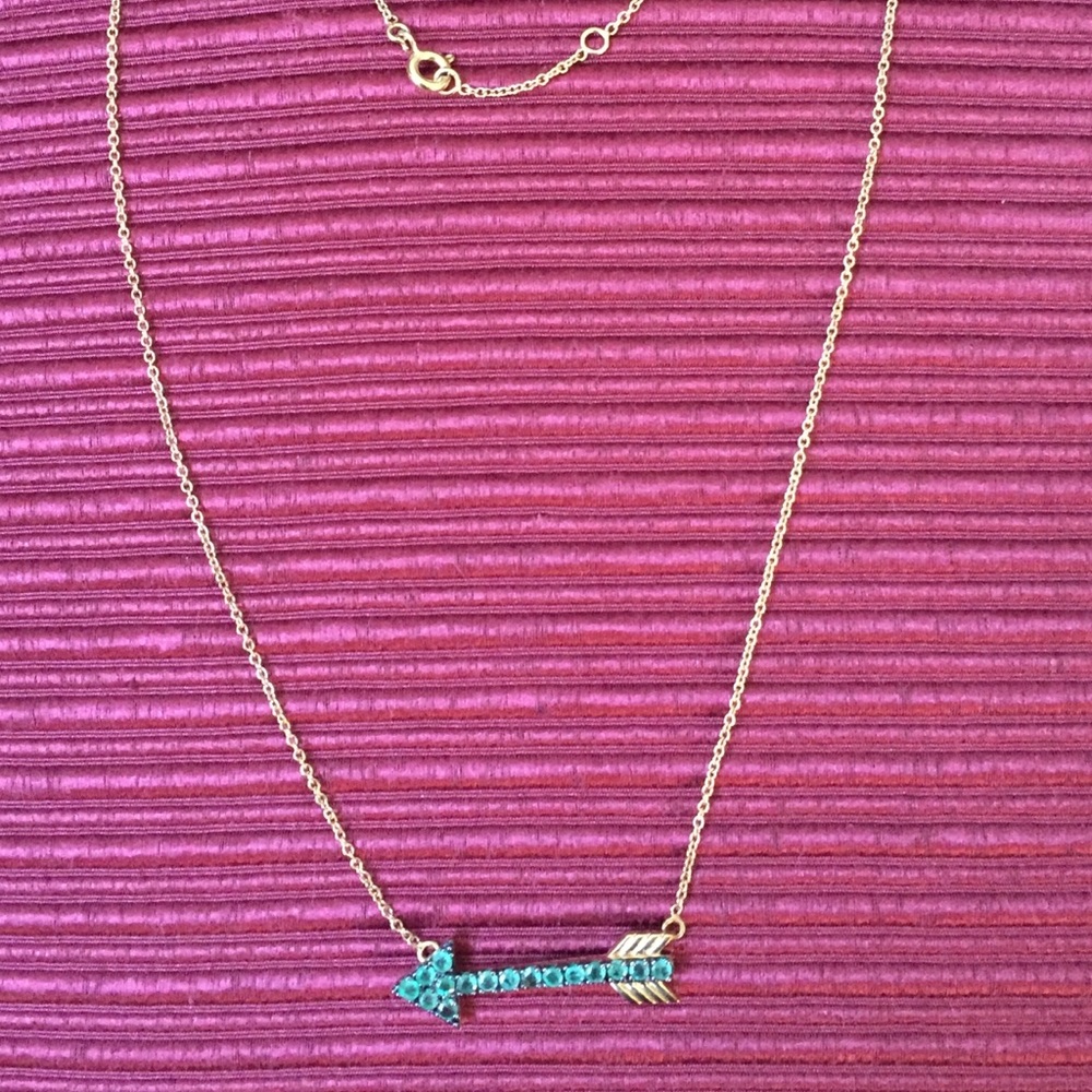 Green Arrow Natural Emerald Pendant